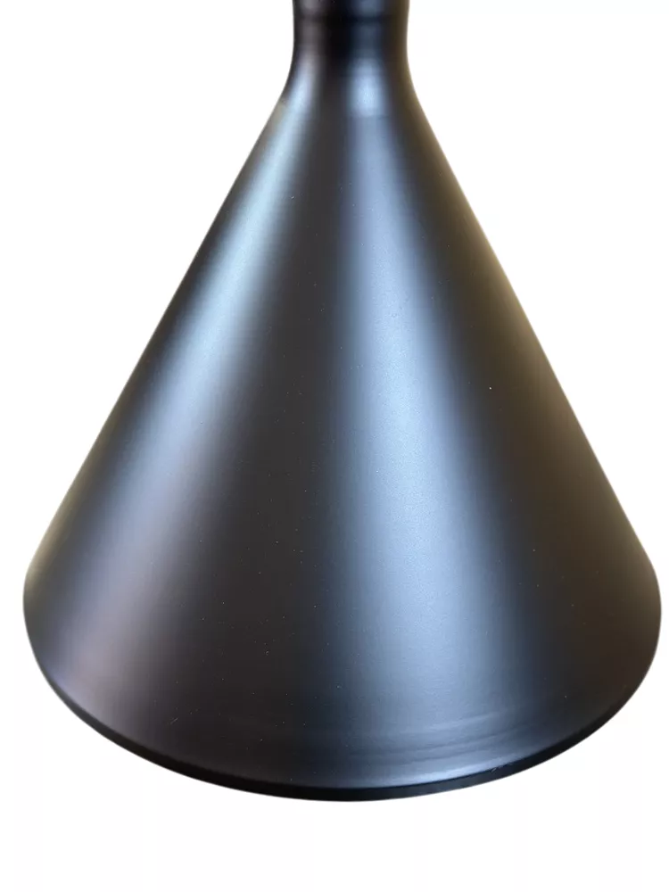 Черное чугунное подстолье для столов в кафе в стиле лофт Черное чугунное подстолье для столов в кафе в стиле лофт