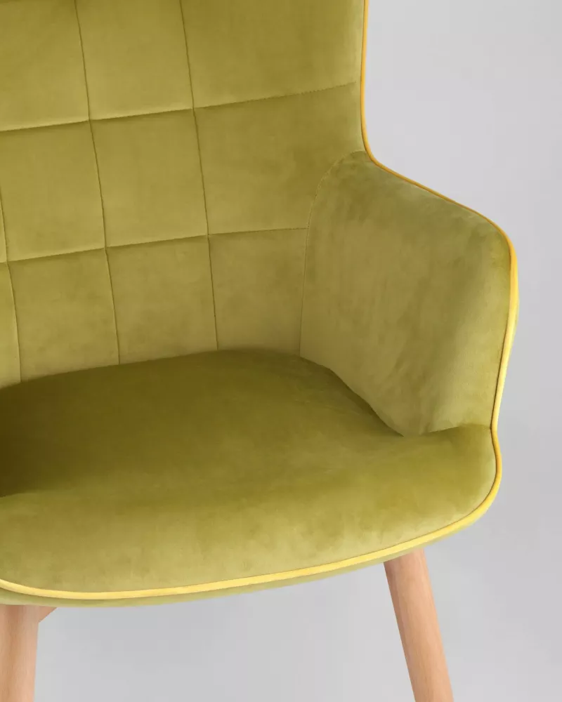 Кресло мягкое оливковый с высокой спинкой и подлокотниками Кресло мягкое оливковый с высокой спинкой и подлокотниками