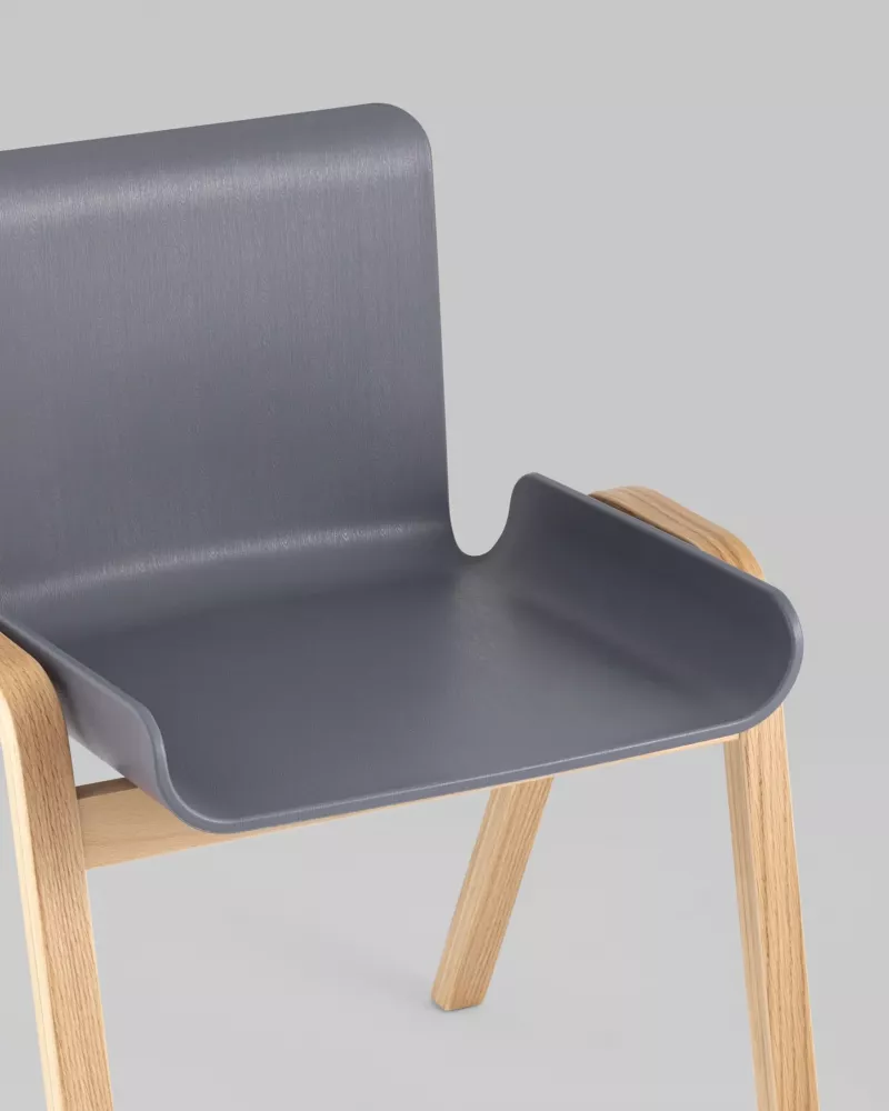 Стул серый пластик с ножками из дерева. Недорого! Стул серый пластик с ножками из дерева. Недорого!