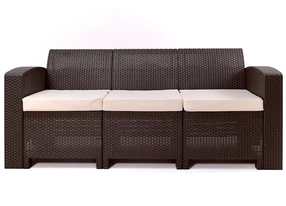 Трехместный пластиковый диван, коричневый под ротанг!