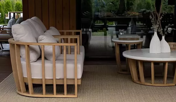 Стильный деревянный диван из акации Стильный деревянный диван из акации