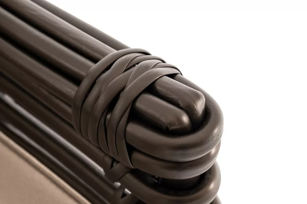 Кресло из искусственного ротанга с подушкой, цвет бронзовый Кресло из искусственного ротанга с подушкой, цвет бронзовый