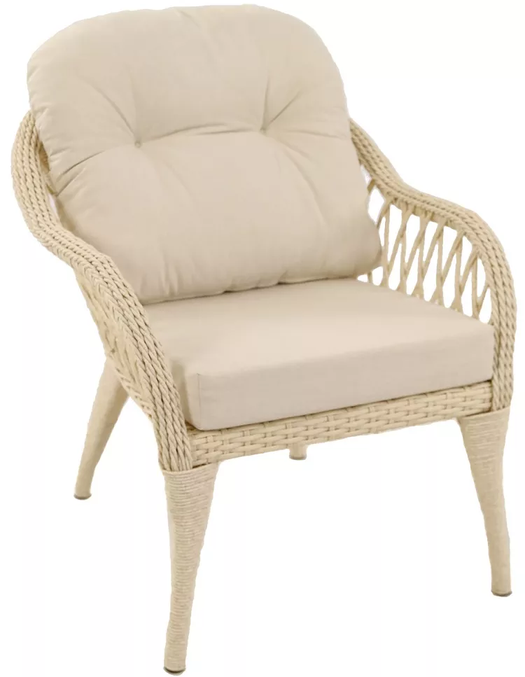 Кресло плетеное для кафе и дачи с комплектом подушек Кресло плетеное для кафе и дачи с комплектом подушек