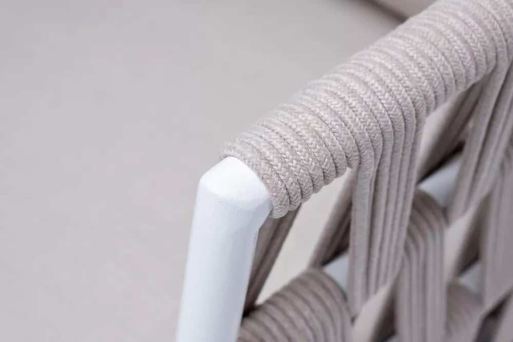 Кресло плетеное из роупа бежевого, основание дуб Кресло плетеное из роупа бежевого, основание дуб