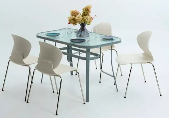 Обеденный комплект пластика из металла купить недорого! Обеденный комплект пластика из металла купить недорого!