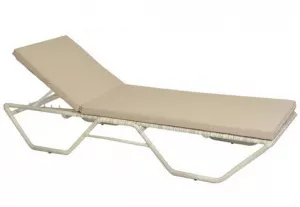 Алюминиевый шезлонг на колесах с матрасом для дачи и сада