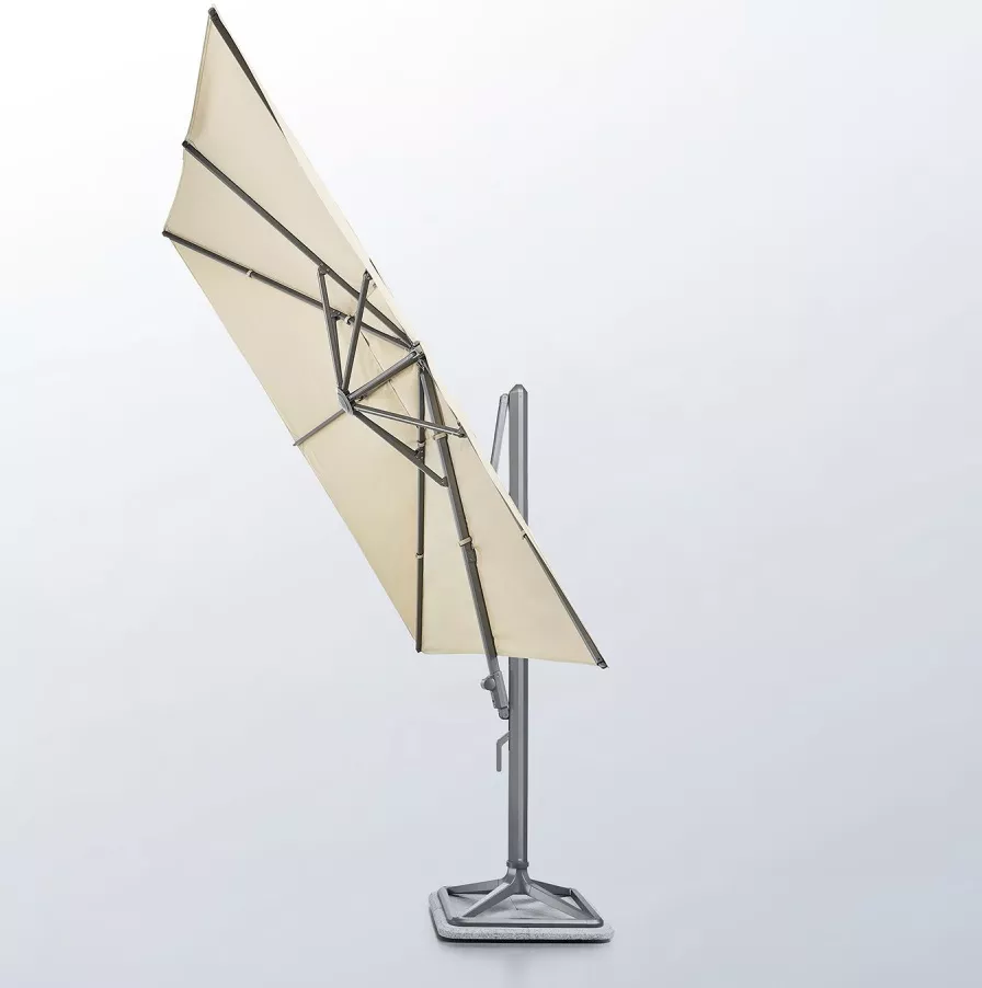 Профессиональный зонт на боковой опоре 3х3м Профессиональный зонт на боковой опоре 3х3м